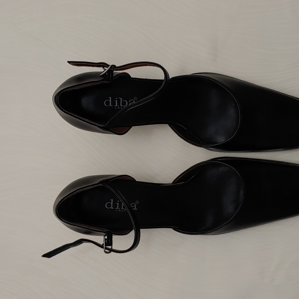 diba east Women's Size 7 Square Toe heels